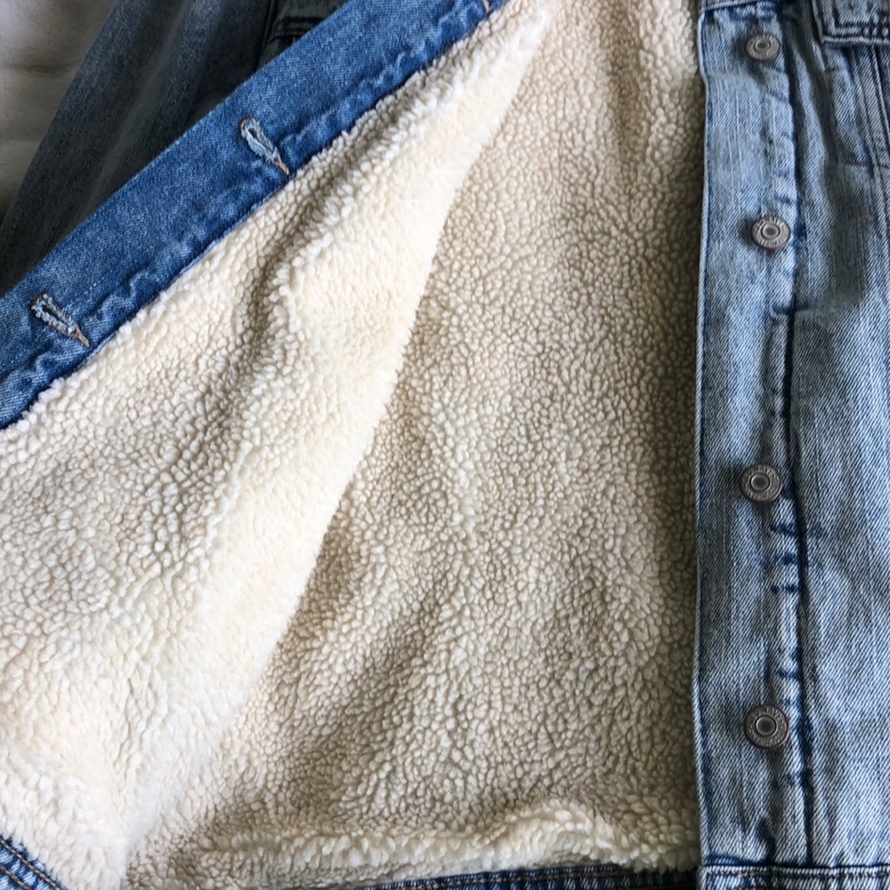 Jean Jacket - Picture 2 of 5